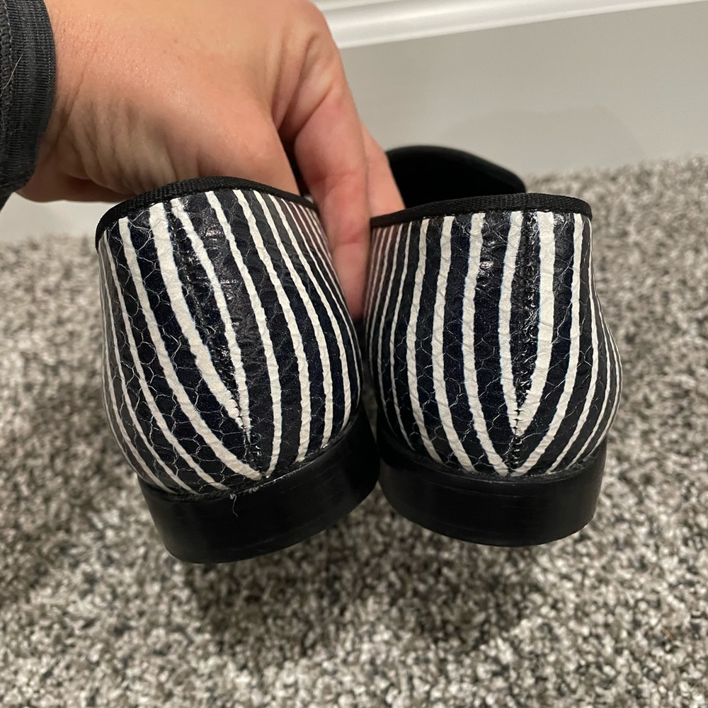 Tory Burch Evette patent leather penny loafers, size 7.5 - Picture 5 of 12